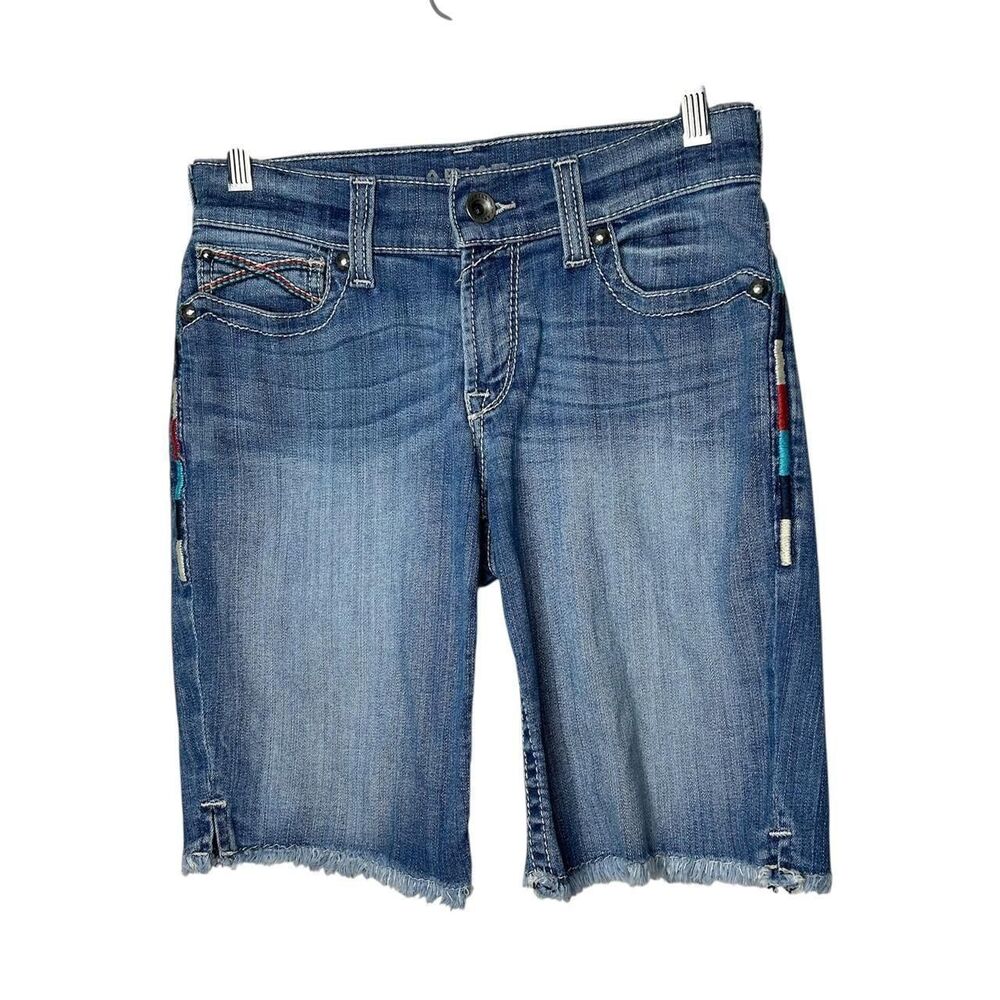 Ariat denim Bermuda shorts 28 with unique pocket detail